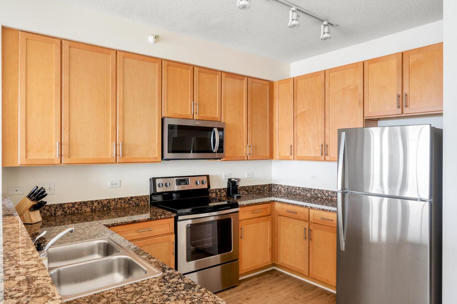 Kasa Chicago South Loop Apartments Main image 1